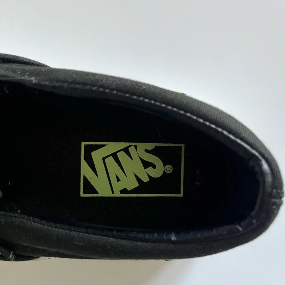 Vans Classic Slip-On Glow Checkerboard Black/Green - Picture 16 of 16